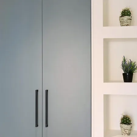 Victoria Family Apartment